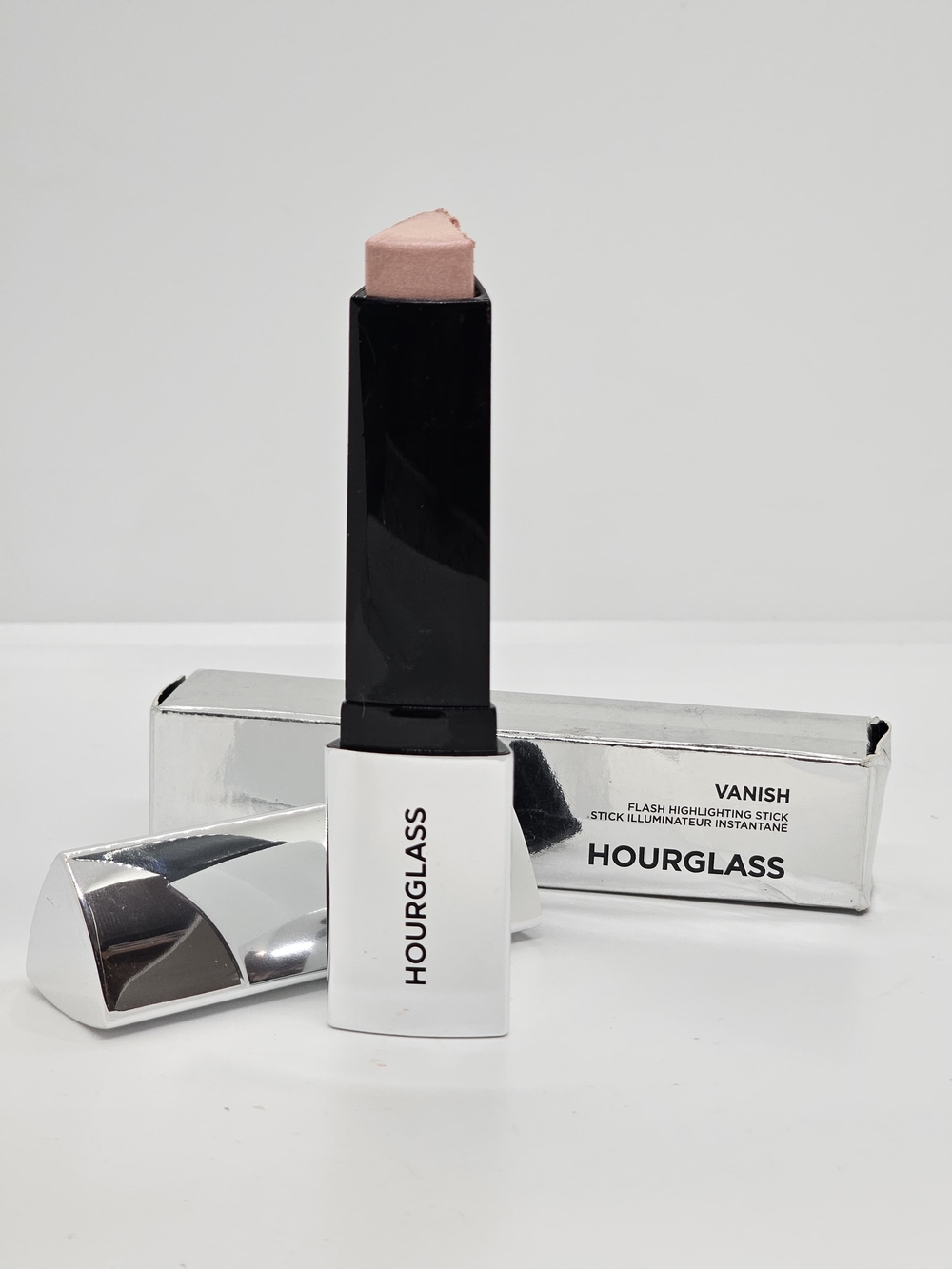 Hourglass Vanish Flash Highlighting Stick - Soft Pink Flash